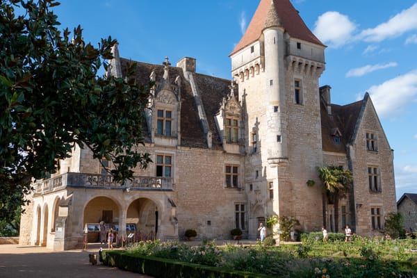 Day 68: Sarlat's Grand Market and the Wonders of Château des Milandes